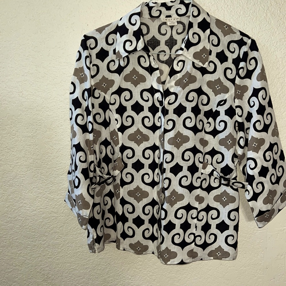 Tweed jacket size XL but fits like a L